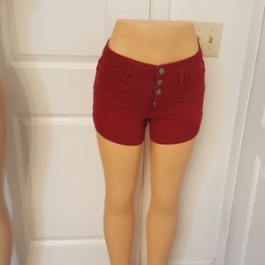 BURGUNDY  SHORTS SIZE 7 GOOD CONDITION CHECK THE PICTURES.